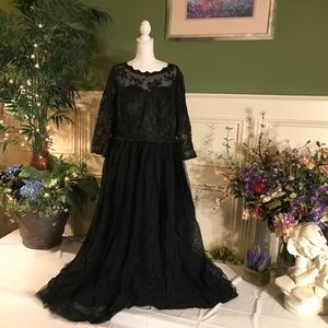 Formal evening Black tulle dress with sleeves